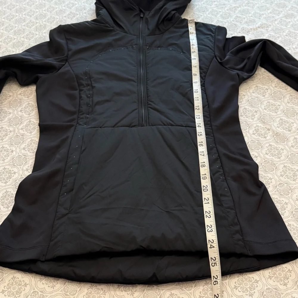 lululemon Run For Cold Pullover Size 6